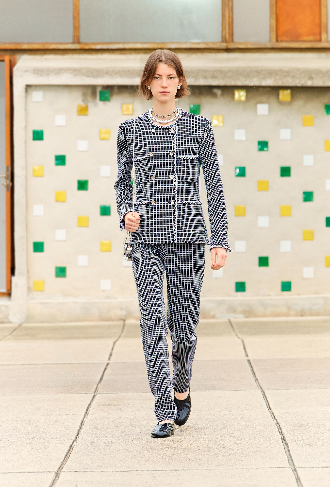CHANEL Cruise 2024 25 Women s Ready to Wear Bergdorf Goodman
